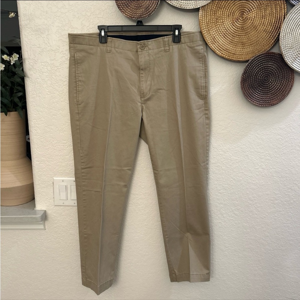 Roundtree & Yorke Casuals‎ Classic Fit Easy Khaki Pants size 40 x 30
